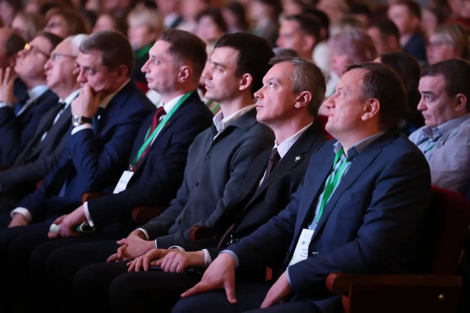 Алексей Текслер принял участие в V Открытом форуме по вопросам экологии и сохранения водных объектов Алексей Текслер принял участие в V Открытом форуме по вопросам экологии и сохранения водных объектов