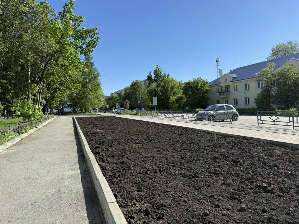 Жители Чебаркуля уже наверняка заметили изменения около бассейна и спортивного зала Жители Чебаркуля уже наверняка заметили изменения около бассейна и спортивного зала