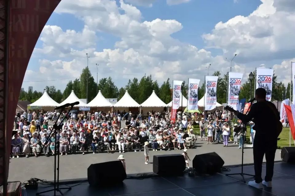 3500 тысячи человек стали гостями Областного праздника «День славянской письменности и культуры» 3500 тысячи человек стали гостями Областного праздника «День славянской письменности и культуры»