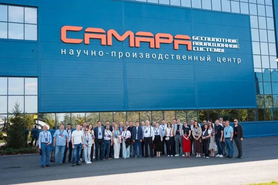 Руководители ФРП Челябинской области приняли участие во II Всероссийском конгрессе региональных фондов развития промышленности и форуме «Интеллектуальные робототехнические системы и комплексы» Руководители ФРП Челябинской области приняли участие во II Всероссийском конгрессе региональных фондов развития промышленности и форуме «Интеллектуальные робототехнические системы и комплексы»