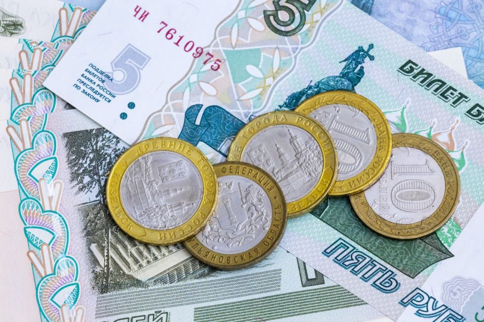 Больше половины челябинцев собрались искать подработку летом