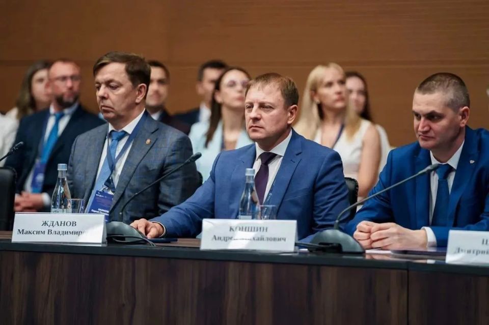 Руководители ФРП Челябинской области приняли участие во II Всероссийском конгрессе региональных фондов развития промышленности и форуме «Интеллектуальные робототехнические системы и комплексы»