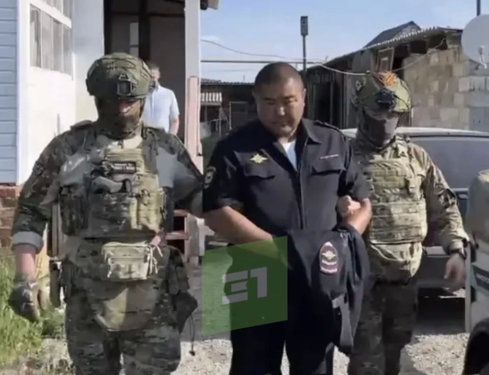 ФСБ и СК задержали и.о. начальника МВД по Чесменскому району ФСБ и СК задержали и.о. начальника МВД по Чесменскому району