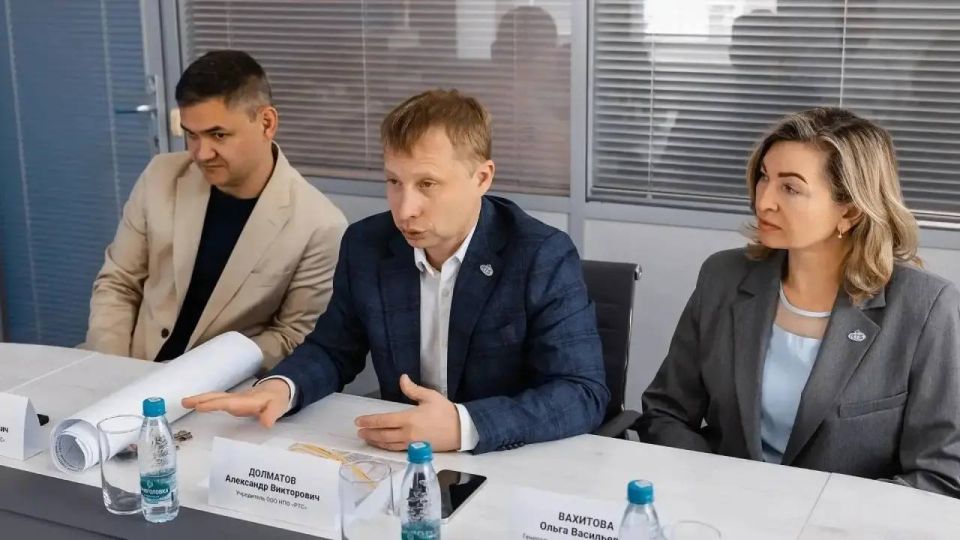 В Челябинске увеличат выпуск оборудования для гражданской авиации В Челябинске увеличат выпуск оборудования для гражданской авиации