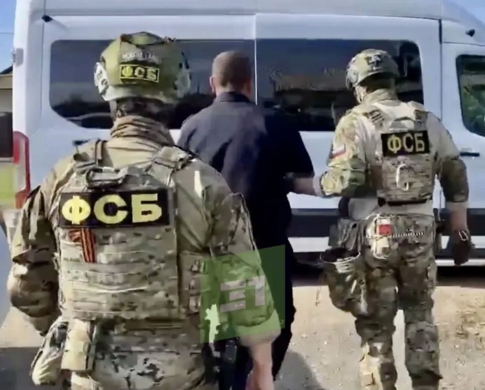 ФСБ и СК задержали и.о. начальника МВД по Чесменскому району ФСБ и СК задержали и.о. начальника МВД по Чесменскому району