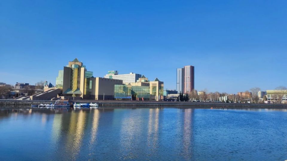 С наступлением теплой погоды многие челябинцы и гости южноуральской столицы предпочитают активный отдых