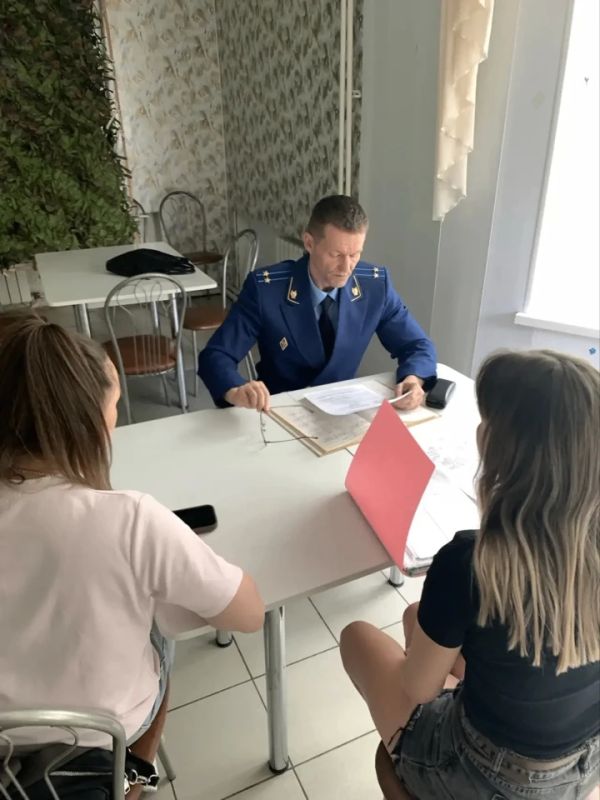 Прокуратура Миасса провела личный прием участников СВО и членов их семей в филиале фонда «Защитники Отечества» Прокуратура Миасса провела личный прием участников СВО и членов их семей в филиале фонда «Защитники Отечества»