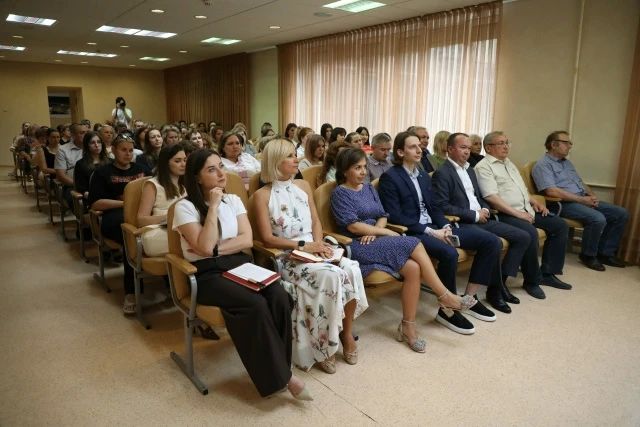 Глава города Сергей Бердников встретился с коллективом АО «Магнитогорскгражданпроект» Глава города Сергей Бердников встретился с коллективом АО «Магнитогорскгражданпроект»