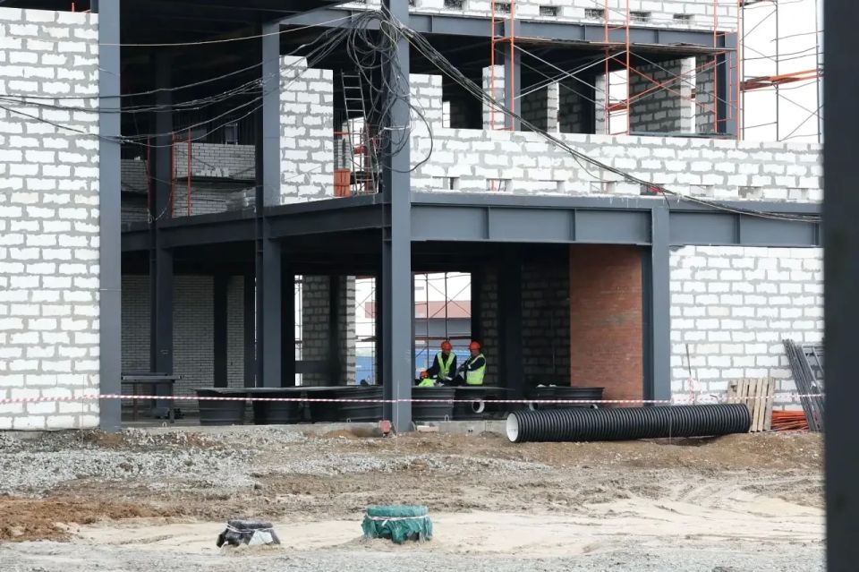 Губернатор Челябинской области Алексей Текслер работает в Троицком городском округе Губернатор Челябинской области Алексей Текслер работает в Троицком городском округе
