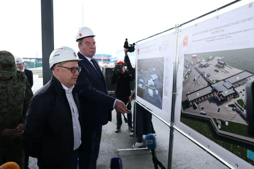 Губернатор Челябинской области Алексей Текслер работает в Троицком городском округе Губернатор Челябинской области Алексей Текслер работает в Троицком городском округе