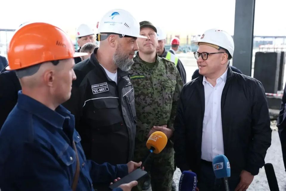 Губернатор Челябинской области Алексей Текслер работает в Троицком городском округе Губернатор Челябинской области Алексей Текслер работает в Троицком городском округе