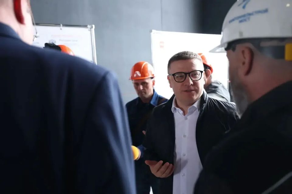Губернатор Челябинской области Алексей Текслер работает в Троицком городском округе Губернатор Челябинской области Алексей Текслер работает в Троицком городском округе