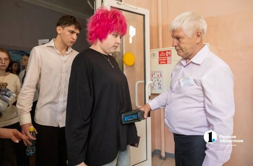 В Челябинске на ЕГЭ выпускников ждут психолог и медик В Челябинске на ЕГЭ выпускников ждут психолог и медик