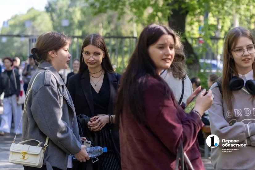 В Челябинске на ЕГЭ выпускников ждут психолог и медик В Челябинске на ЕГЭ выпускников ждут психолог и медик