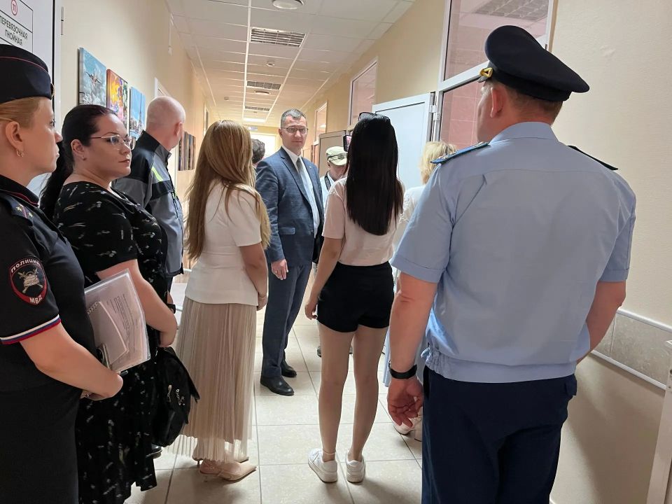 Прокурор Сосновского района принял участие в проверке готовности к работе летнего детского лагеря Прокурор Сосновского района принял участие в проверке готовности к работе летнего детского лагеря