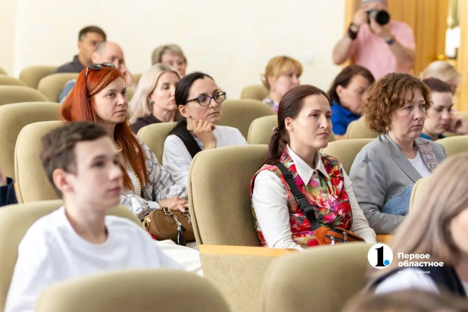 Каждый пятый школьник подвергался кибербуллингу – 54% сталкивались с оскорблениями, 40% — с угрозами Каждый пятый школьник подвергался кибербуллингу – 54% сталкивались с оскорблениями, 40% — с угрозами