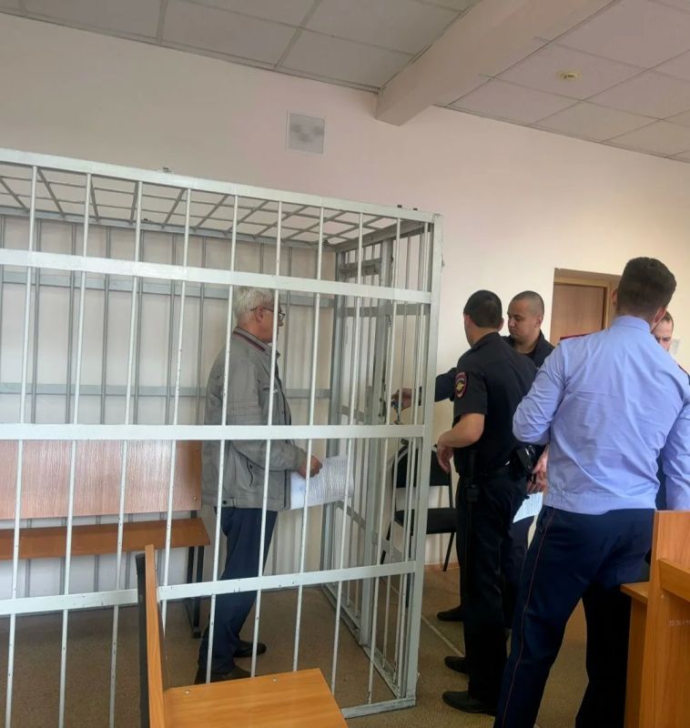 В Челябинске задержали сотрудника миндортранса по обвинению в получении взятки