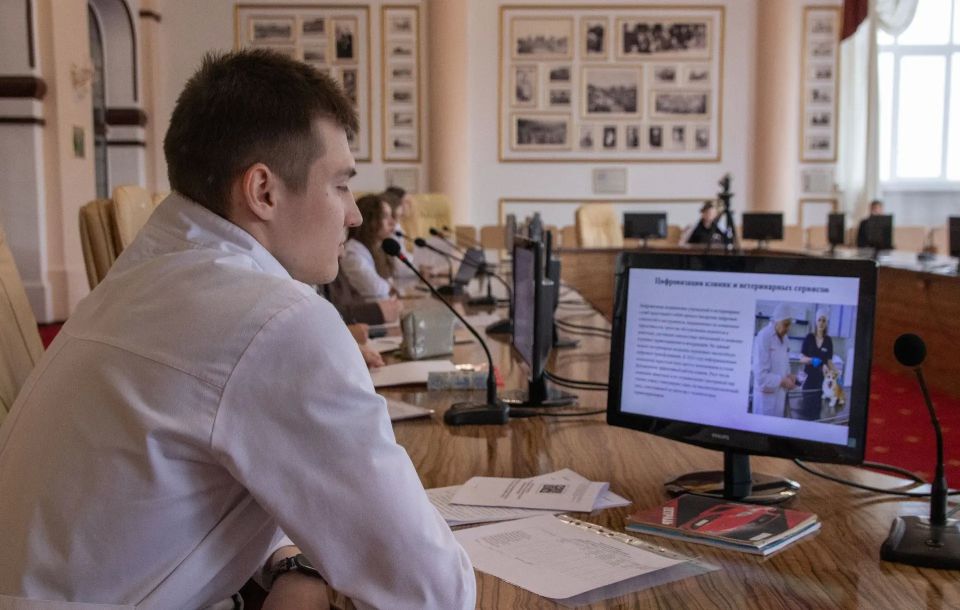 На кафедре естественнонаучных дисциплин ЮУрГАУ прошла конференция «Физика и информатика в сельском хозяйстве» На кафедре естественнонаучных дисциплин ЮУрГАУ прошла конференция «Физика и информатика в сельском хозяйстве»