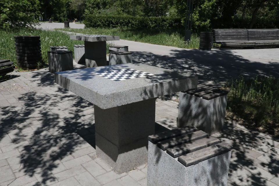 В 2021 году почти 20 тысяч магнитогорцев отдали свой голос за благоустройство сквера «Трех поколений» в рамках федерального проекта «Формирование комфортной городской среды» В 2021 году почти 20 тысяч магнитогорцев отдали свой голос за благоустройство сквера «Трех поколений» в рамках федерального проекта «Формирование комфортной городской среды»