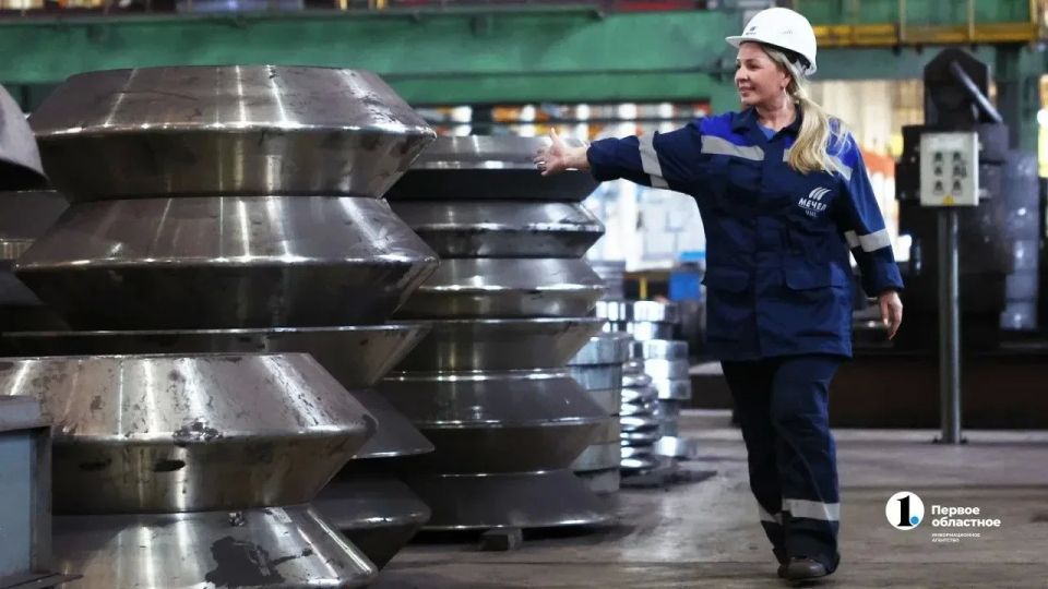 «Кран — это продолжение моих рук»: челябинский машинист о работе на высоте «Кран — это продолжение моих рук»: челябинский машинист о работе на высоте