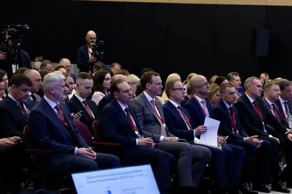 Министр строительства и ЖКХ РФ Ирек Файзуллин выступил на сессии «Регионы в условиях глобальных вызовов: как поддержать финансовую устойчивость и стимулировать развитие» на ПМЭФ’26 Министр строительства и ЖКХ РФ Ирек Файзуллин выступил на сессии «Регионы в условиях глобальных вызовов: как поддержать финансовую устойчивость и стимулировать развитие» на ПМЭФ’26