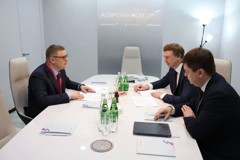 На ПМЭФ-2026 обсудили развитие авиасообщения Челябинской области