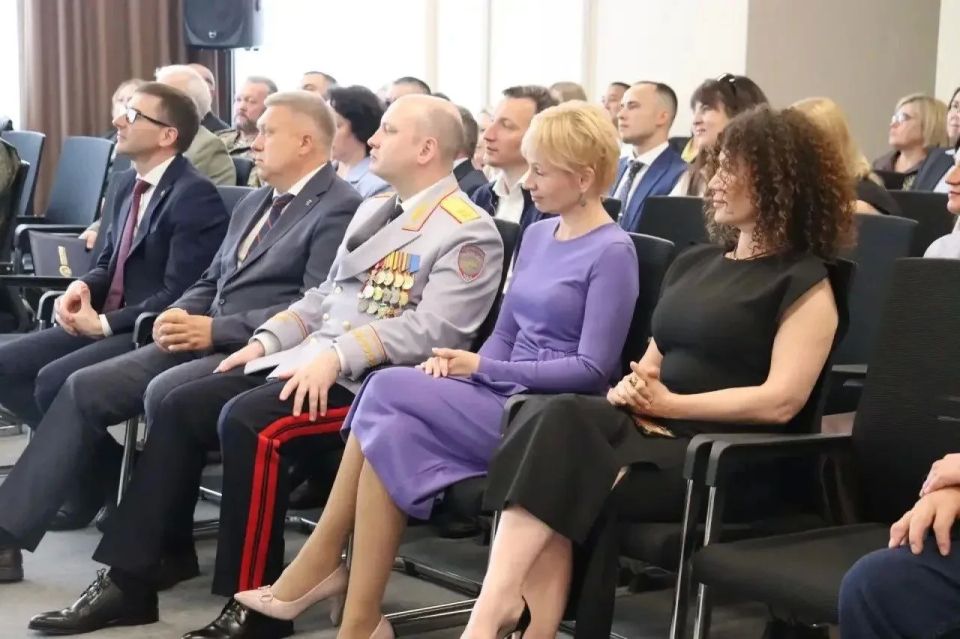 Министр социальных отношений Челябинской области поздравила филиал фонда «Защитники Отечества» с трехлетней годовщиной Три года исполнилось филиалу государственного фонда «Защитники Отечества» в Челябинской области