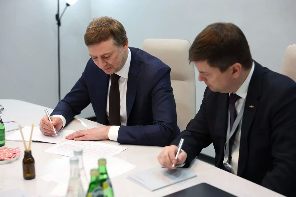 На ПМЭФ-2026 обсудили развитие авиасообщения Челябинской области На ПМЭФ-2026 обсудили развитие авиасообщения Челябинской области