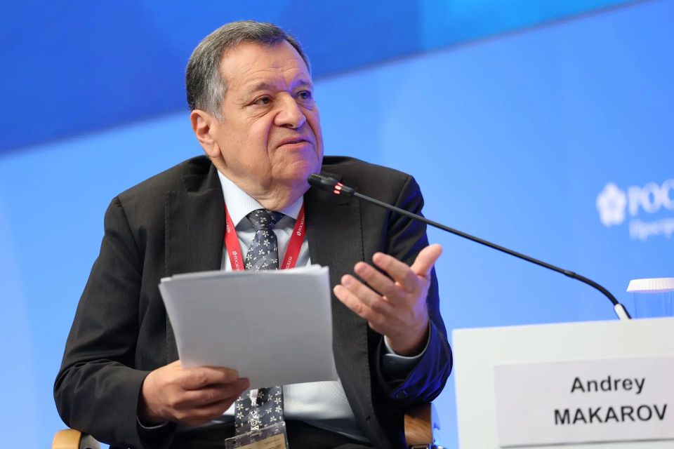 Алексей Текслер выступил на панельной сессии ПМЭФ о финансовой устойчивости регионов в условиях глобальных вызовов Алексей Текслер выступил на панельной сессии ПМЭФ о финансовой устойчивости регионов в условиях глобальных вызовов
