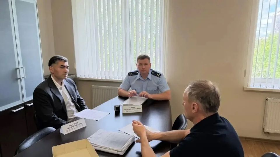 Прокуроры провели приемы в рамках Всероссийского дня приема предпринимателей Прокуроры провели приемы в рамках Всероссийского дня приема предпринимателей
