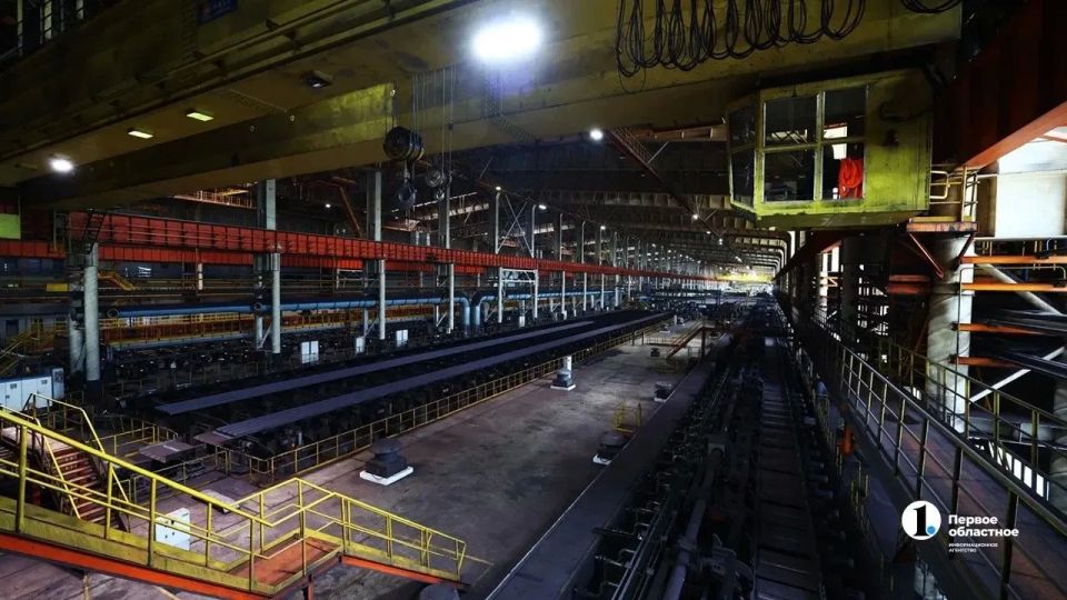 «Кран — это продолжение моих рук»: челябинский машинист о работе на высоте «Кран — это продолжение моих рук»: челябинский машинист о работе на высоте