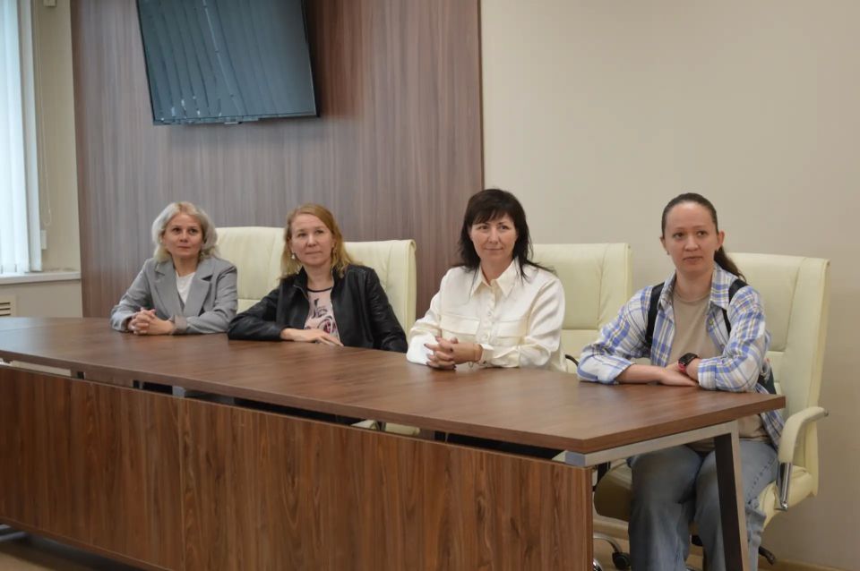 Сотрудники сети АЗС «Газпромнефть» познакомились с возможностями Центра экологического мониторинга Челябинской области Сотрудники сети АЗС «Газпромнефть» познакомились с возможностями Центра экологического мониторинга Челябинской области