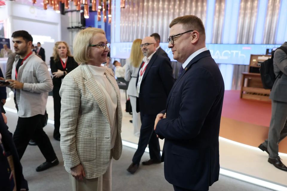 Алексей Текслер: С Егором Викторовичем Ковальчуком и Ириной Альфредовной Гехт Алексей Текслер: С Егором Викторовичем Ковальчуком и Ириной Альфредовной Гехт