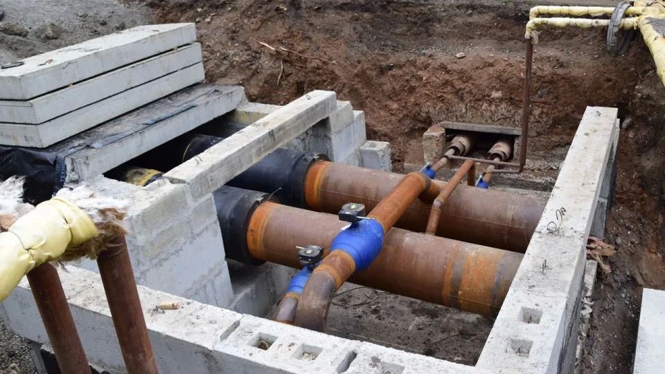 В Челябинске почти 250 домов остаются без горячей воды после опрессовки