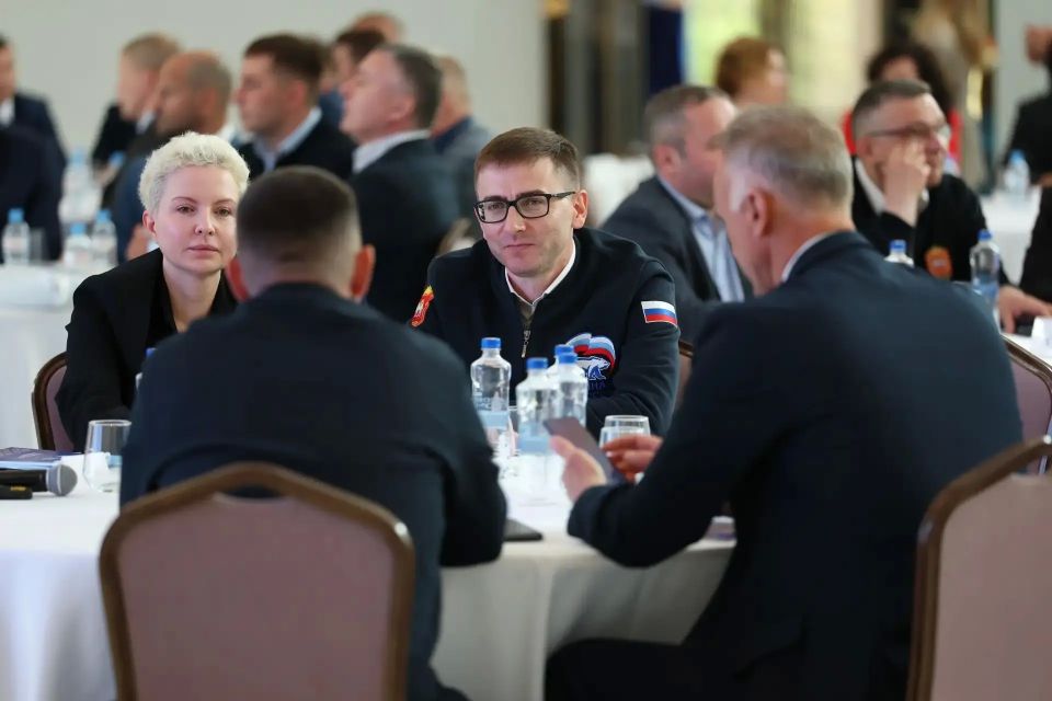 Алексей Текслер поприветствовал участников семинара Высшей партийной школы «Единой России» Алексей Текслер поприветствовал участников семинара Высшей партийной школы «Единой России»