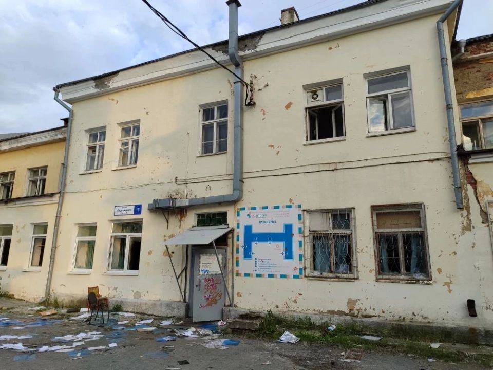 Хождение по граблям. О проблеме заброшенных зданий в Екатеринбурге Хождение по граблям. О проблеме заброшенных зданий в Екатеринбурге
