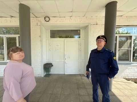Прокуратура Верхнеуральского района проверила пришкольные лагеря для детей в поселках Урлядинский и Сурменевский Прокуратура Верхнеуральского района проверила пришкольные лагеря для детей в поселках Урлядинский и Сурменевский