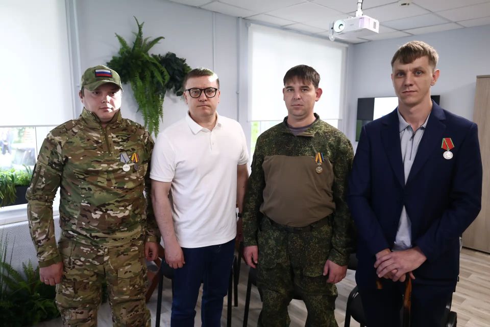 Губернатор Алексей Текслер ознакомился с работой филиала Единого центра поддержки и реабилитации участников СВО в Златоусте
