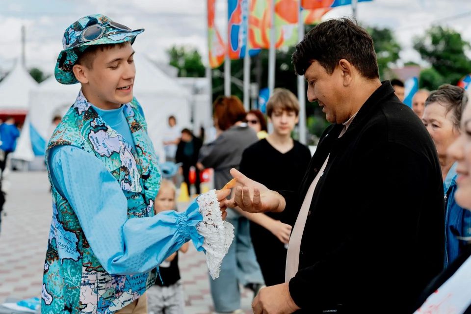 На Южном Урале продолжает работать передвижной фестиваль! На Южном Урале продолжает работать передвижной фестиваль!