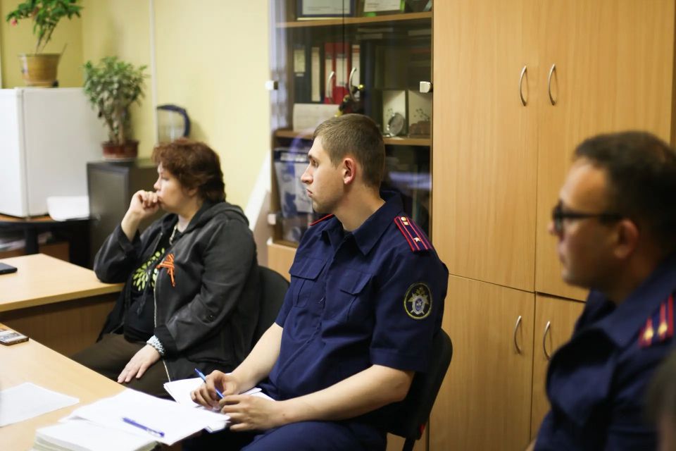 Руководитель СУ СК России по Челябинской области провел личный прием граждан Руководитель СУ СК России по Челябинской области провел личный прием граждан