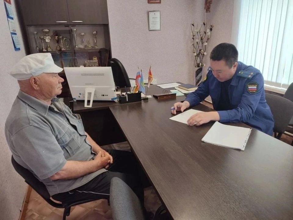 Прокурор города Пласта провел выездные приемы граждан Прокурор города Пласта провел выездные приемы граждан