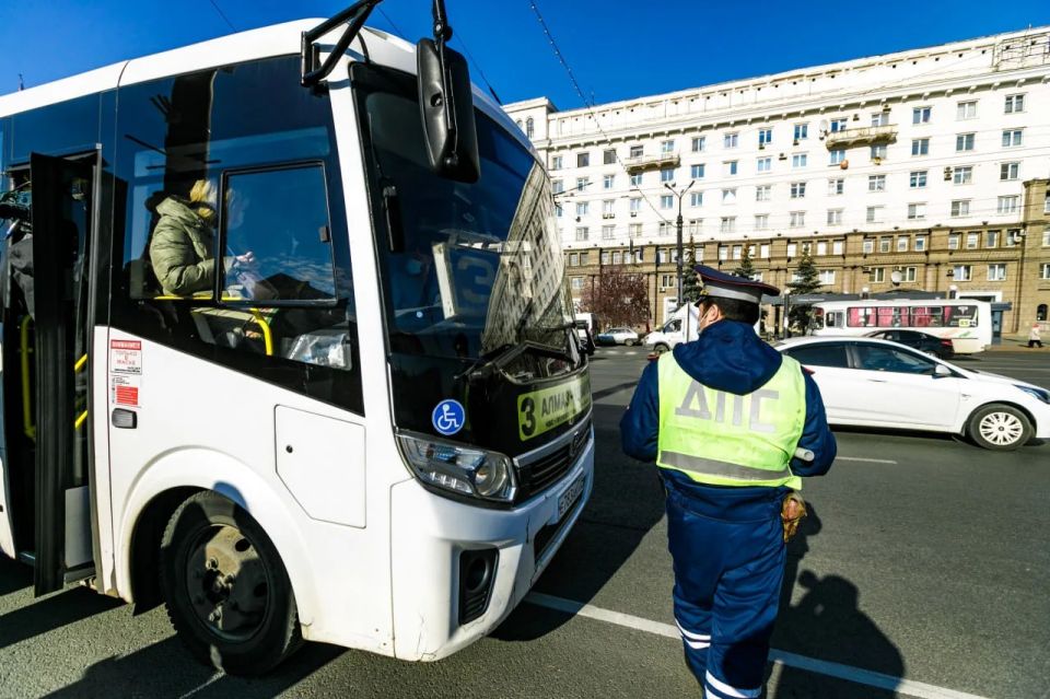 Водители автобусов 210 раз нарушили ПДД за неделю в Челябинске