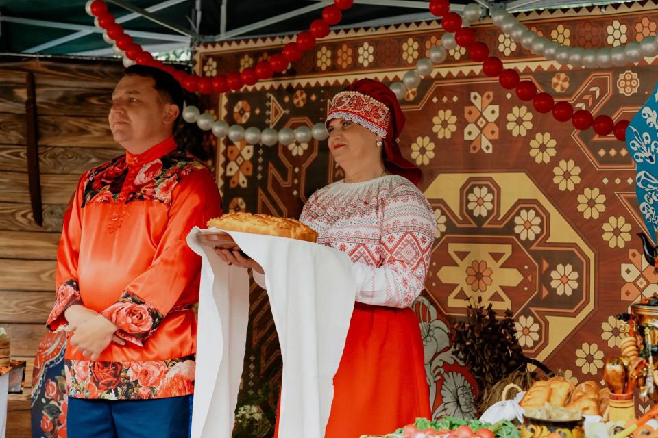 В Карталах прошёл фестиваль «Челябинская область — большая семья» В Карталах прошёл фестиваль «Челябинская область — большая семья»