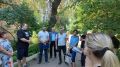 Начальник Главного управления ГЖИ Ирина Настенко провела встречу с жильцами дома по улице Сулимова, 94Б, где с крыши упало несколько плит