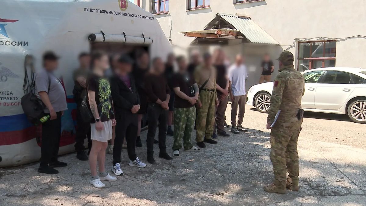 Отбор новобранцев на контрактную службу прошел в Челябинской области Отбор новобранцев на контрактную службу прошел в Челябинской области
