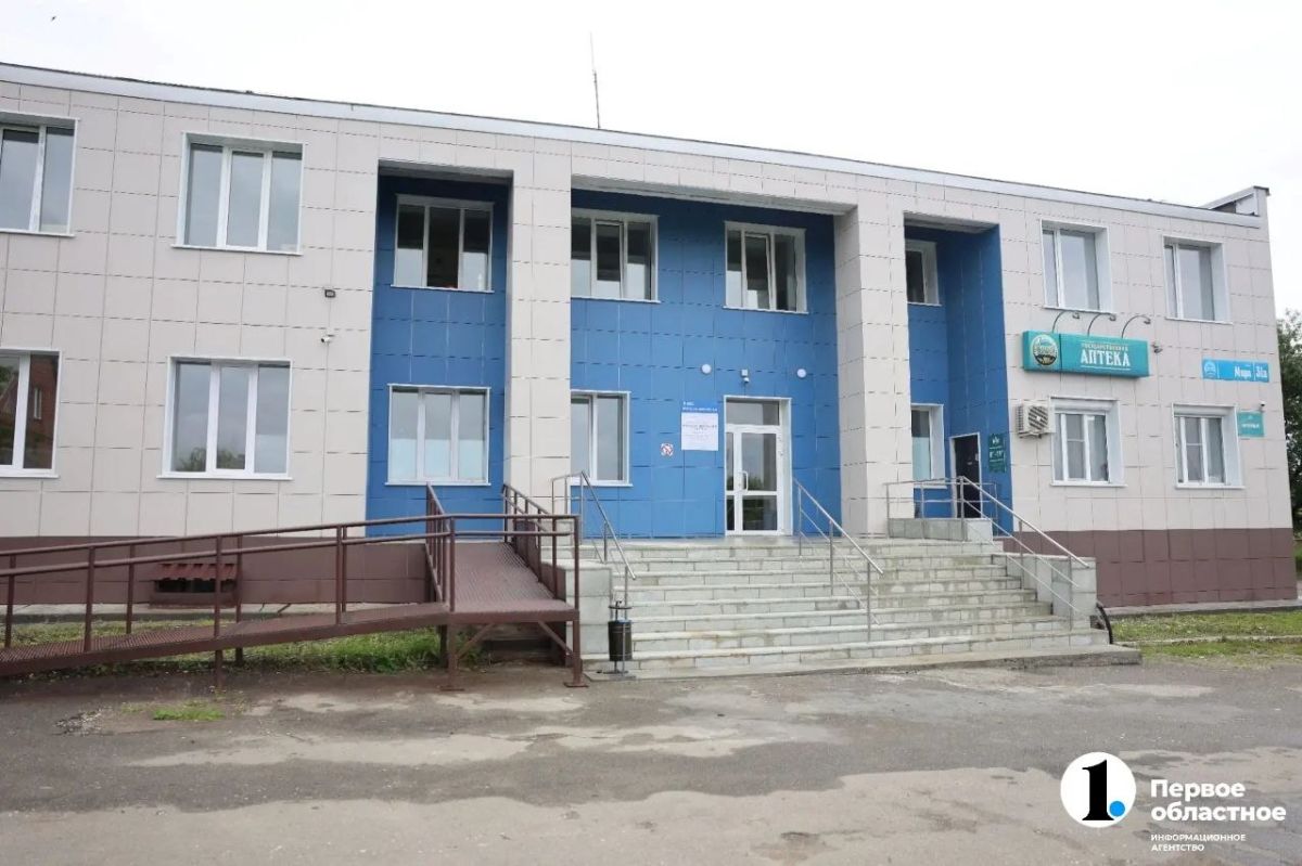 Также губернатор осмотрел обновленную врачебную амбулаторию в Коелге Также губернатор осмотрел обновленную врачебную амбулаторию в Коелге