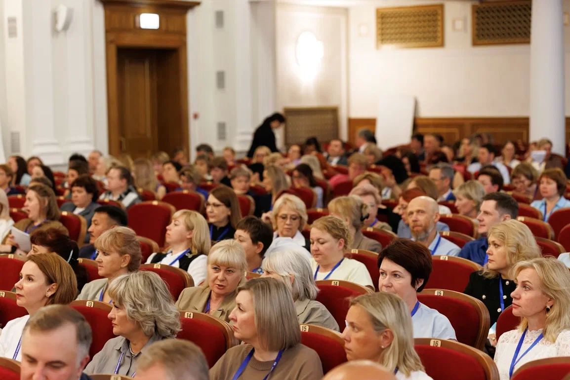 Председатель Законодательного Собрания Олег Гербер принял участие в региональном совещании избирательной комиссии Челябинской области Председатель Законодательного Собрания Олег Гербер принял участие в региональном совещании избирательной комиссии Челябинской области