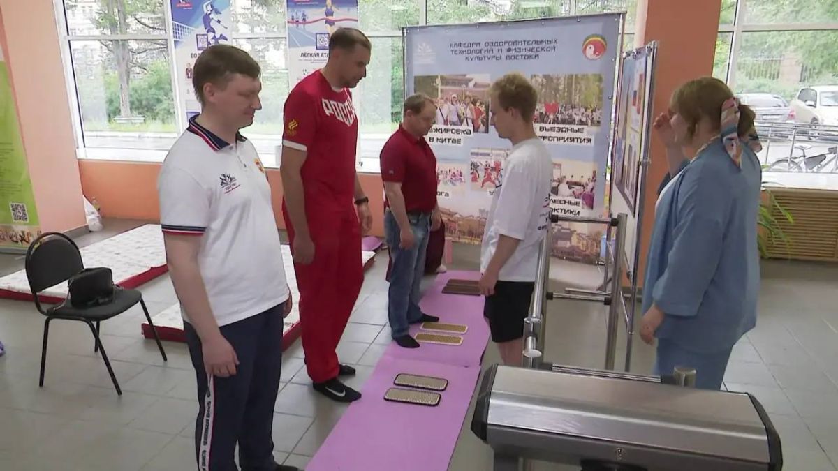 Дыхательные практики и стояние на гвоздях: фестиваль йоги прошел в Челябинске Дыхательные практики и стояние на гвоздях: фестиваль йоги прошел в Челябинске