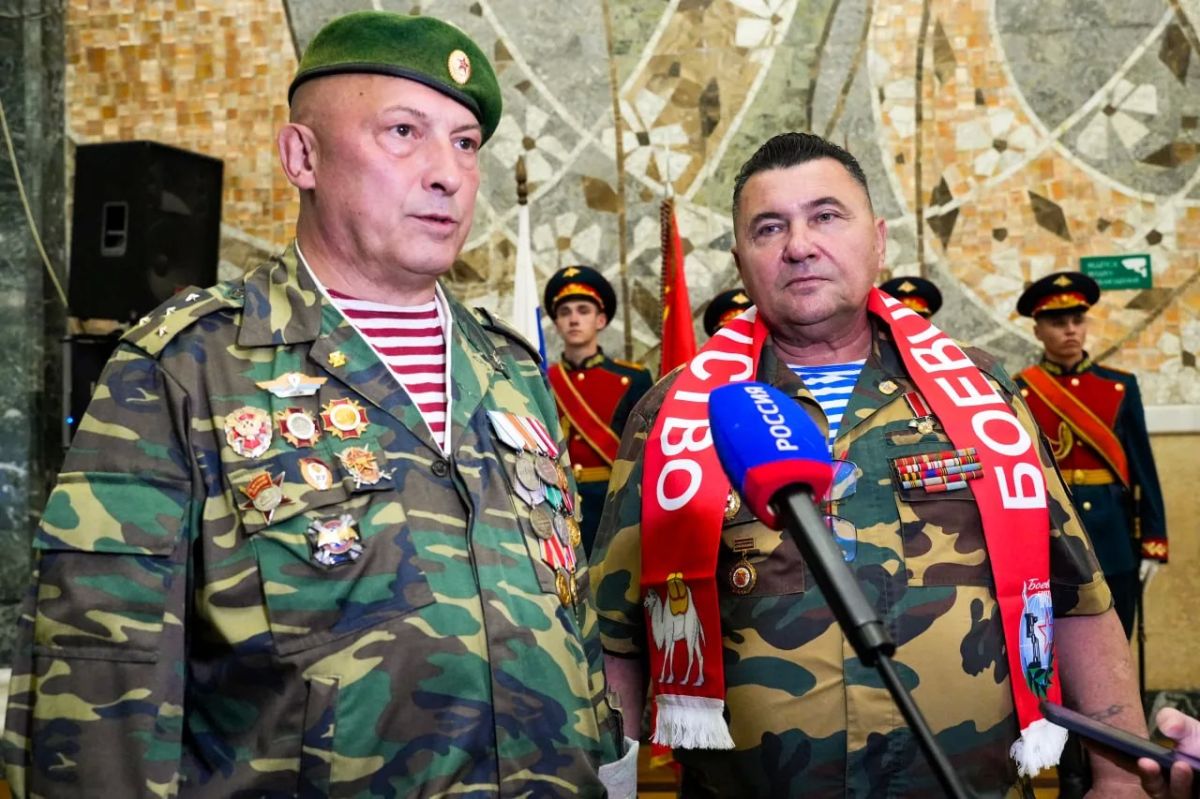 Героев разных поколений объединил День ветеранов боевых действий в Челябинске Героев разных поколений объединил День ветеранов боевых действий в Челябинске