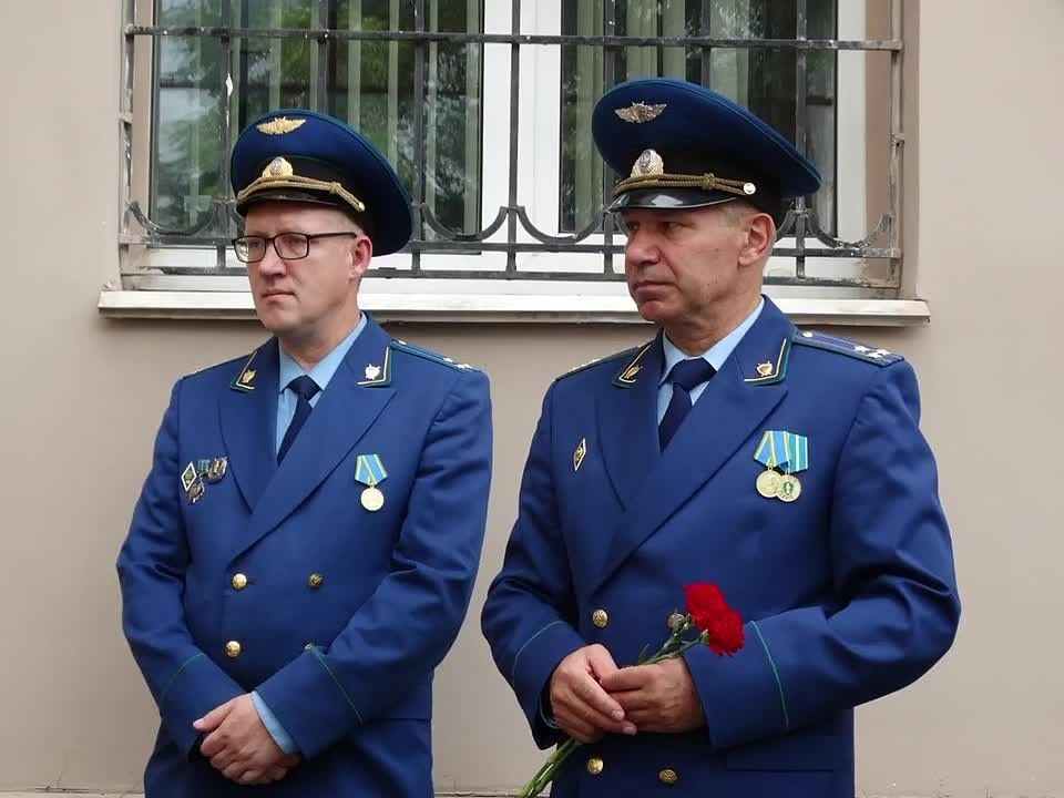Работники прокуратуры почтили память Николая Симанова, погибшего в городе Аргун Чеченской Республики при выполнении служебного долга